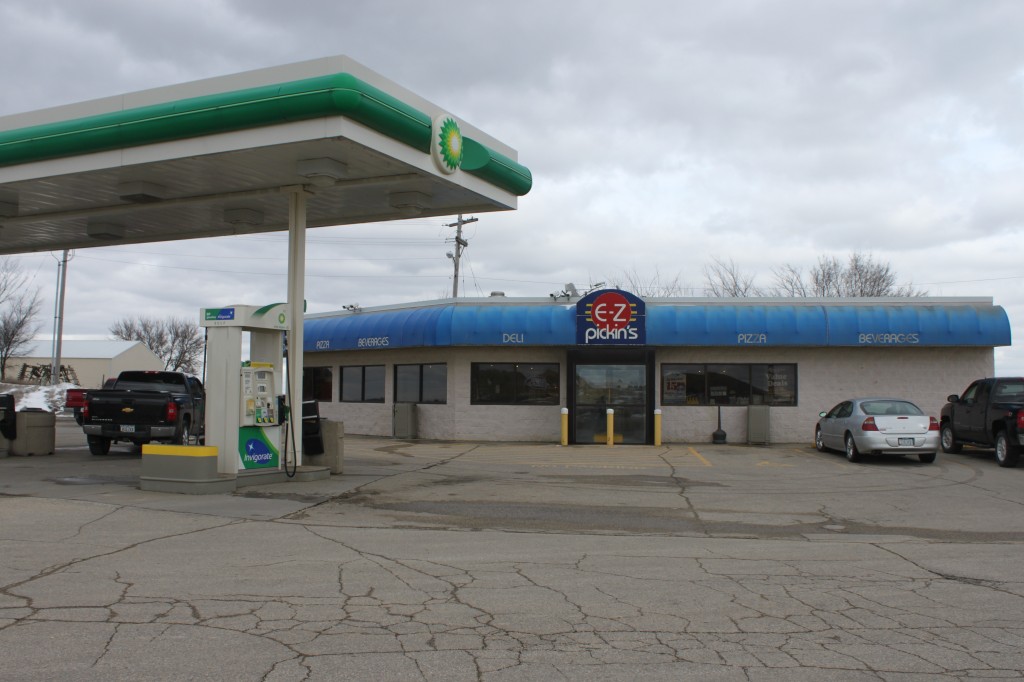 Manchester Iowa Convenience Store 